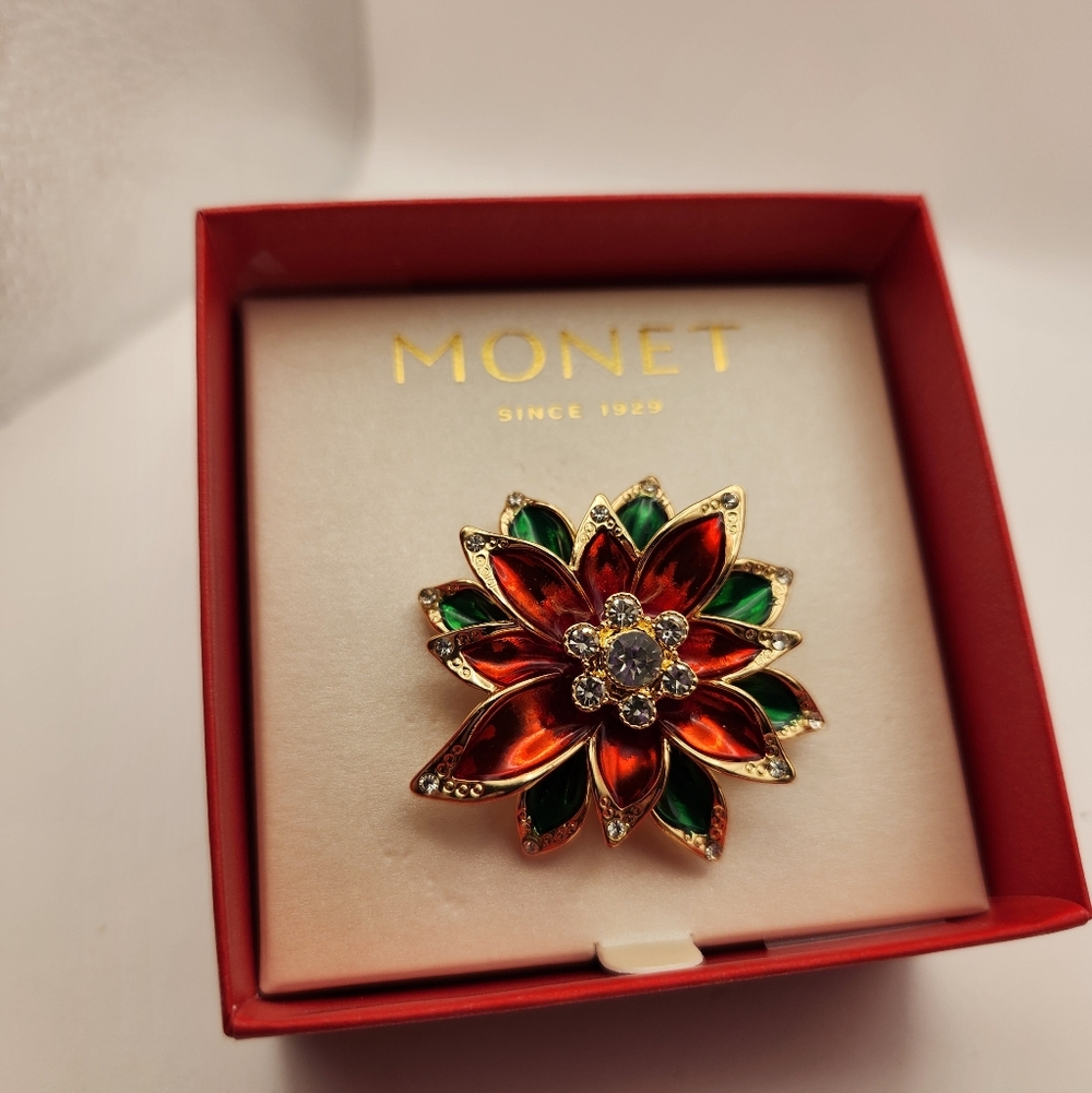 Monet CHRISTMAS Pin